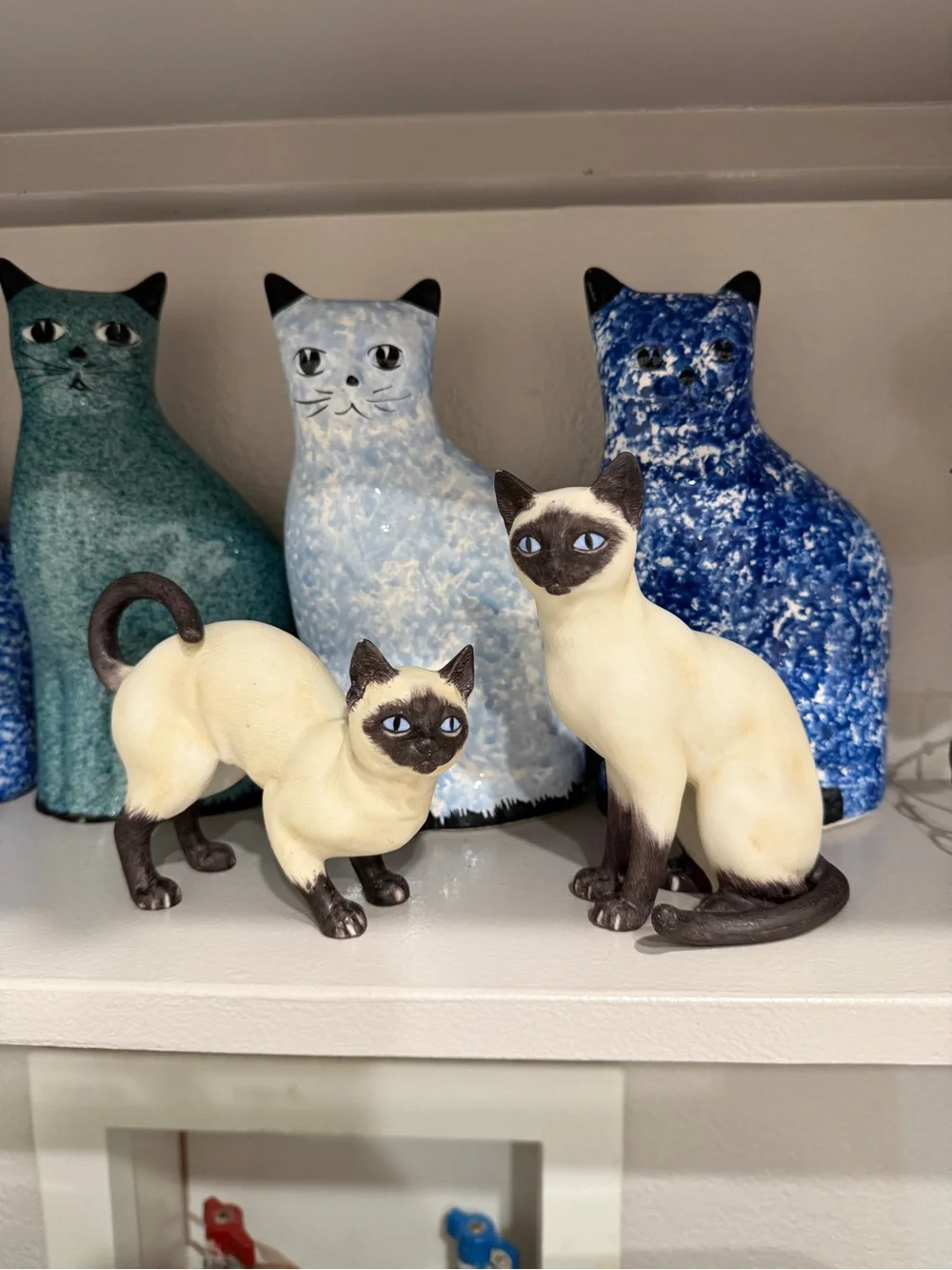 Vintage Andrea by Sadek Siamese Cat Figurine Pair – Cream & Brown Porcelain